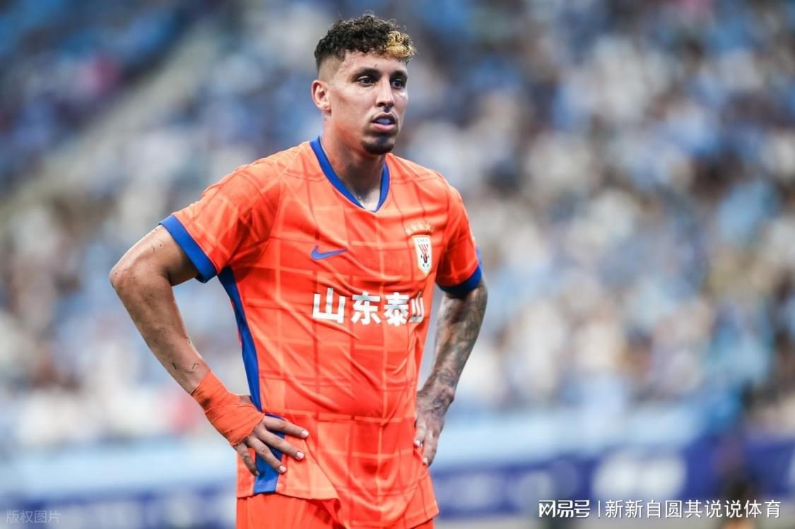 完美体育平台-泰山的克雷桑为什么还没归队？新外援在哪？泰山的十万个为什么？