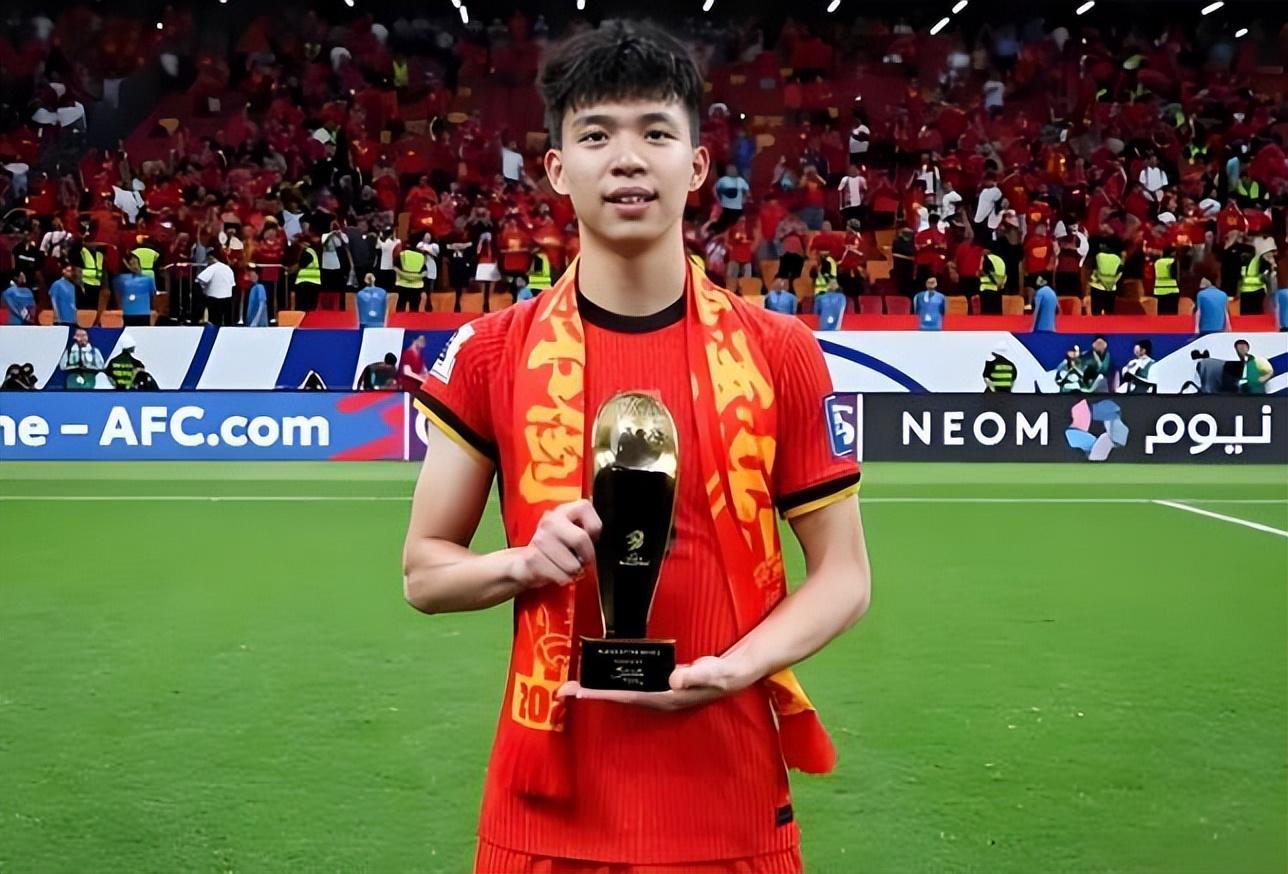 完美体育官方网站-喜讯！他是唯一被西甲官方撰文表扬的中国U23球员，值得期待